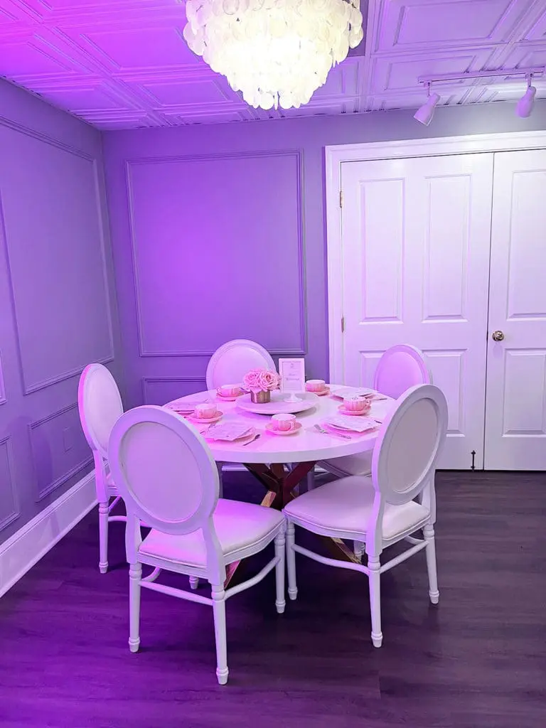 Mocatinas other dining room area