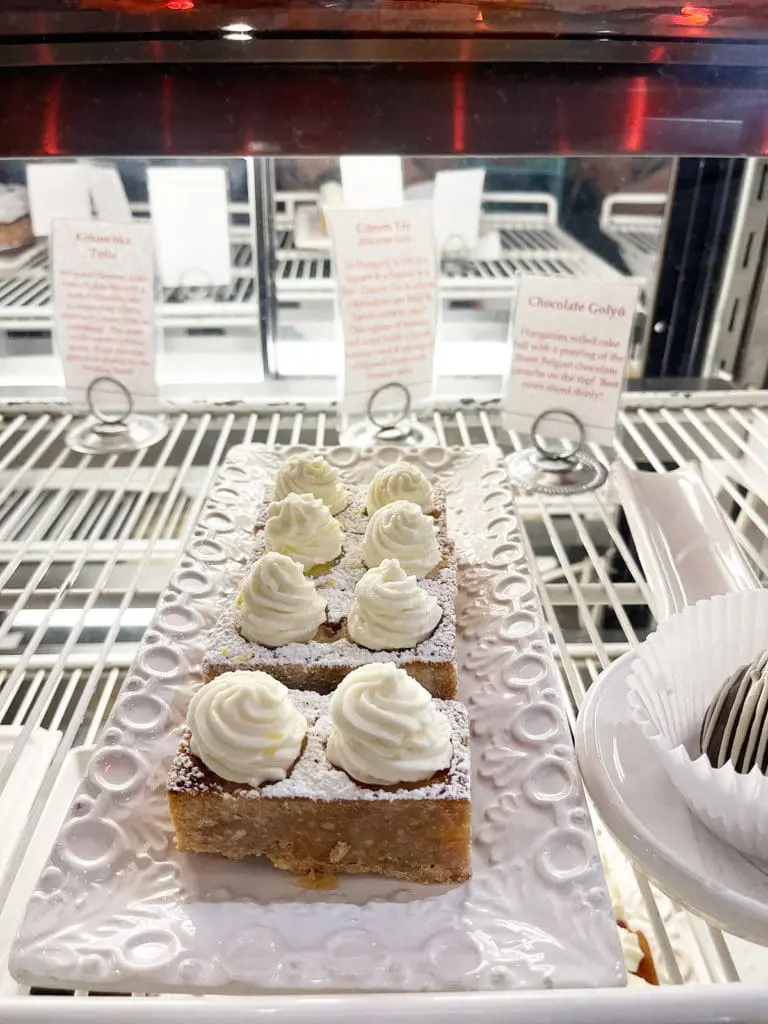 Citrom Ter in the display case