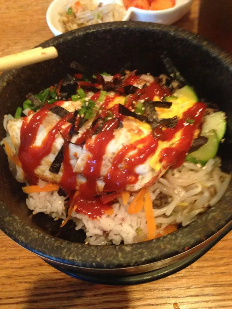 Maru dolsot bibimbap