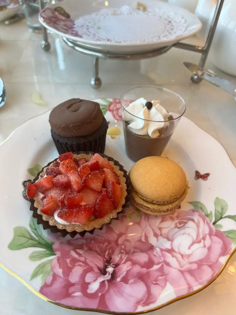 Lady Camellia Dani Desserts