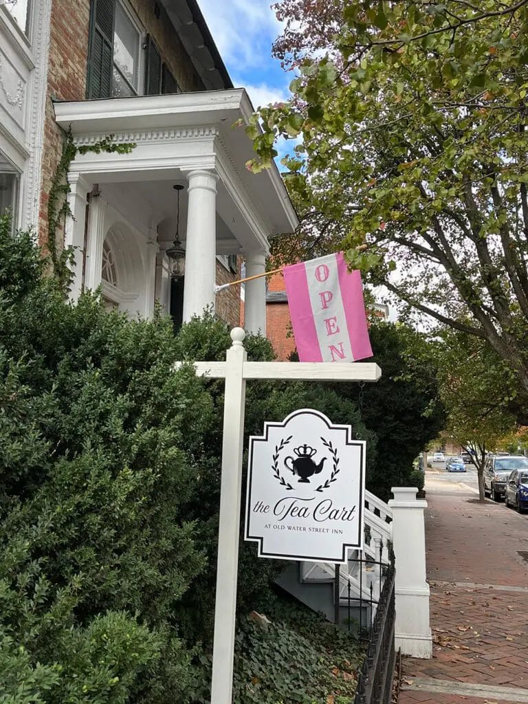 Tea Cart Winchester Flag