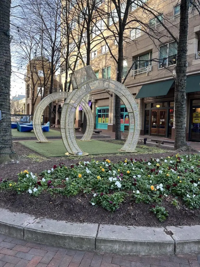 Reston Town Center Christmas Decor