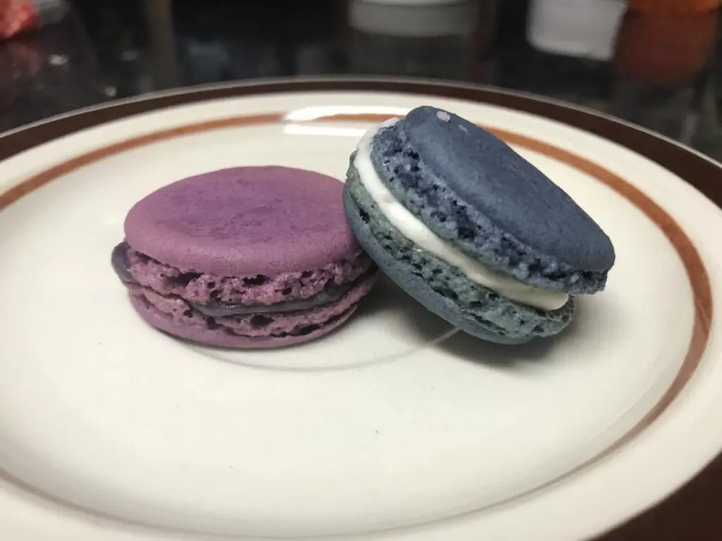 2020 macarons on plate