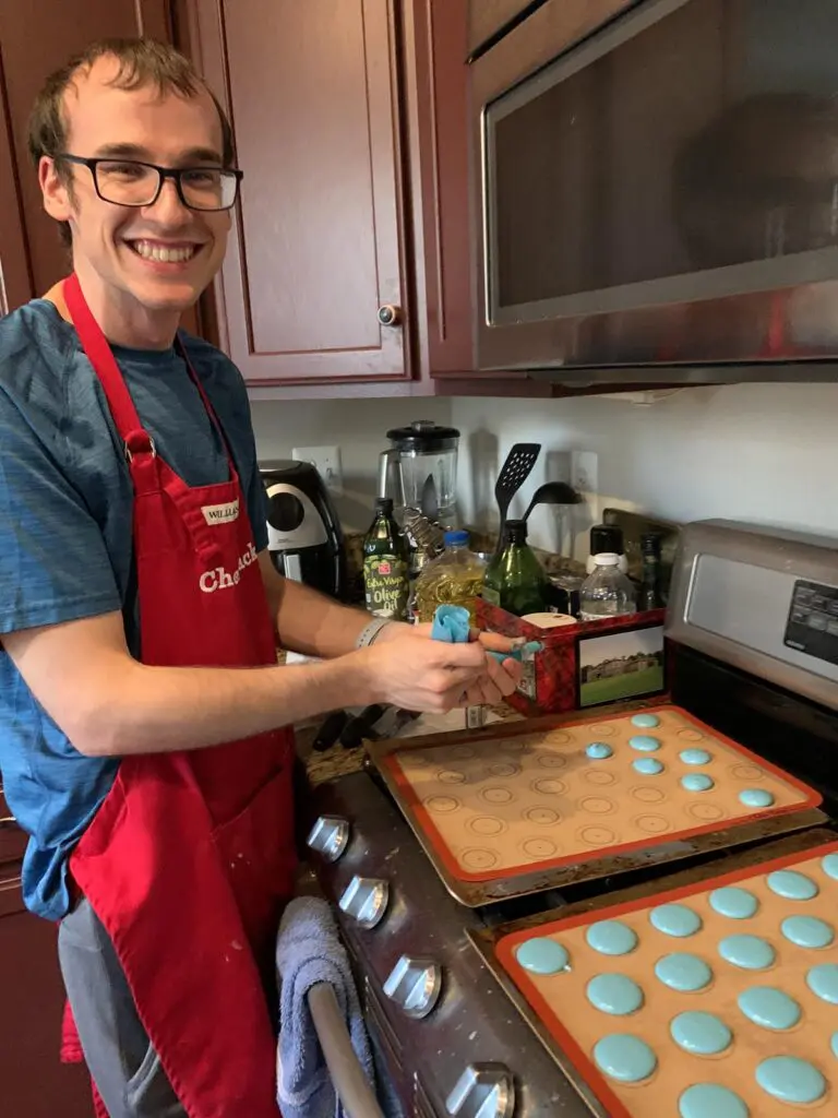xak making macarons 2022