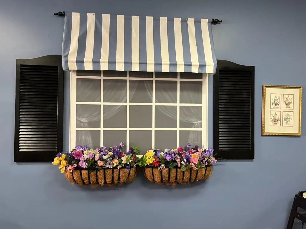 Top Hat Special Teas fake window