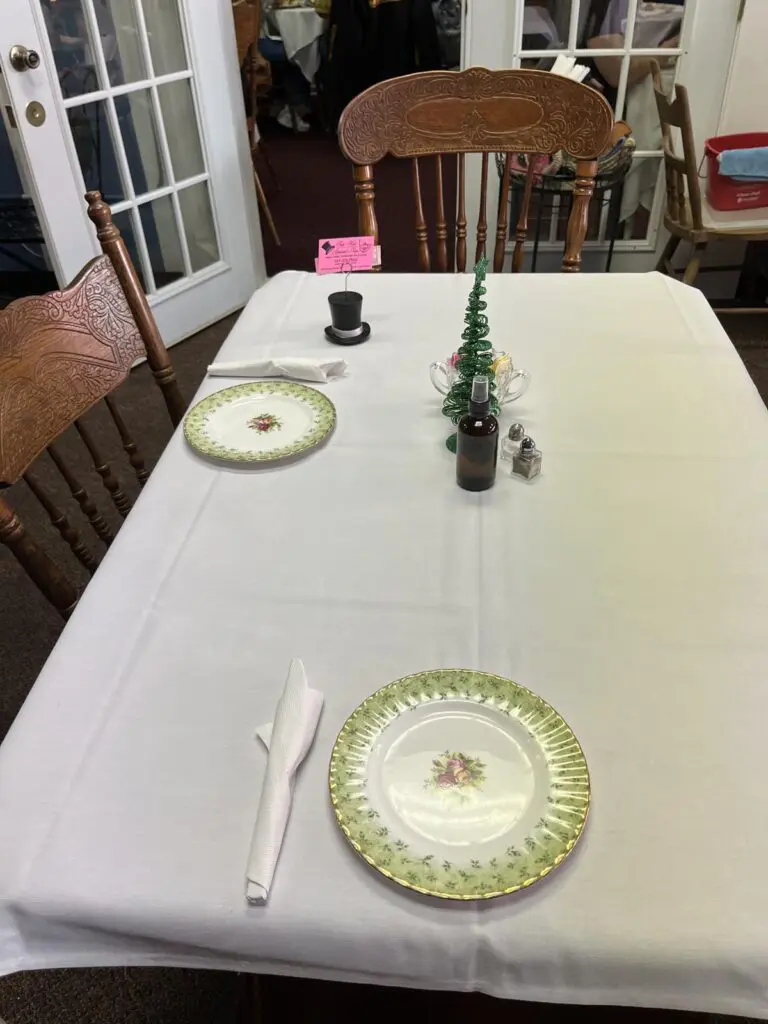 Top Hat Special Teas Table