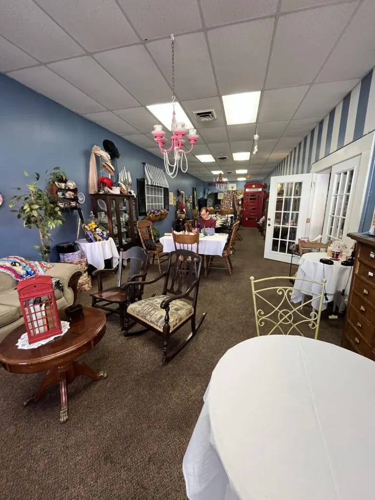 Top Hat Special Teas tea room view