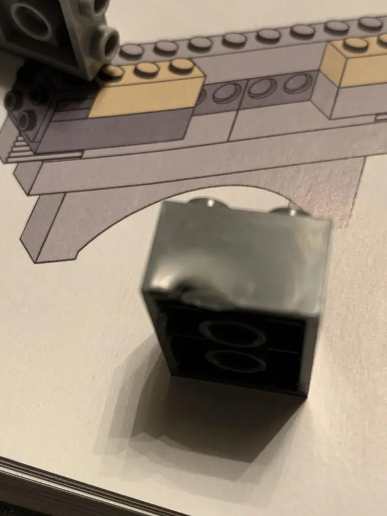 millennium falcon brick