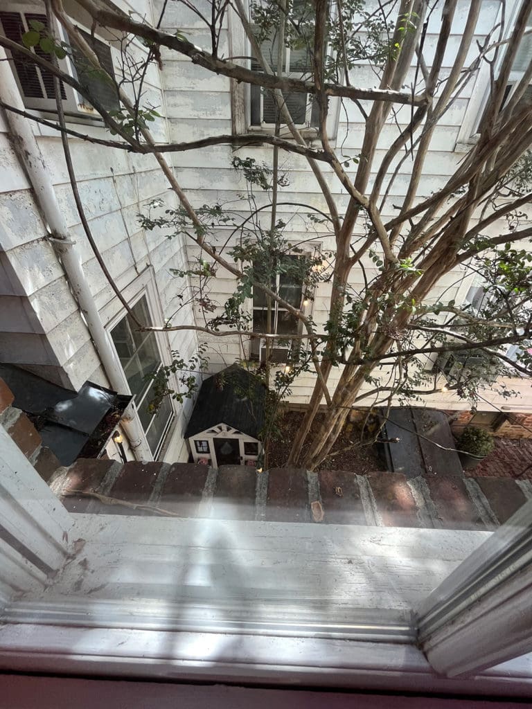 View of the Courtyard from the upstairs Mocatinas window