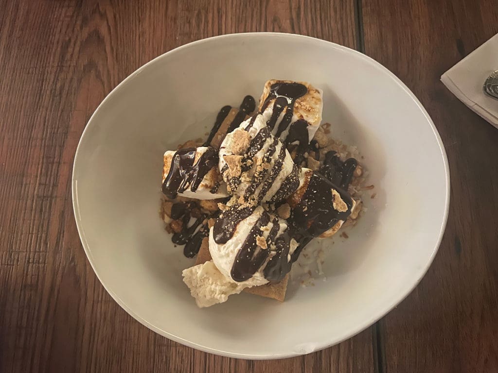 Piggyback s'more sundae