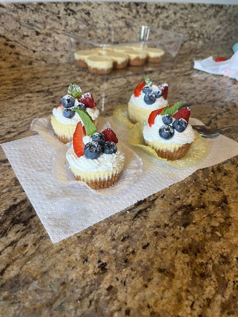 Mini cheesecakes decorated