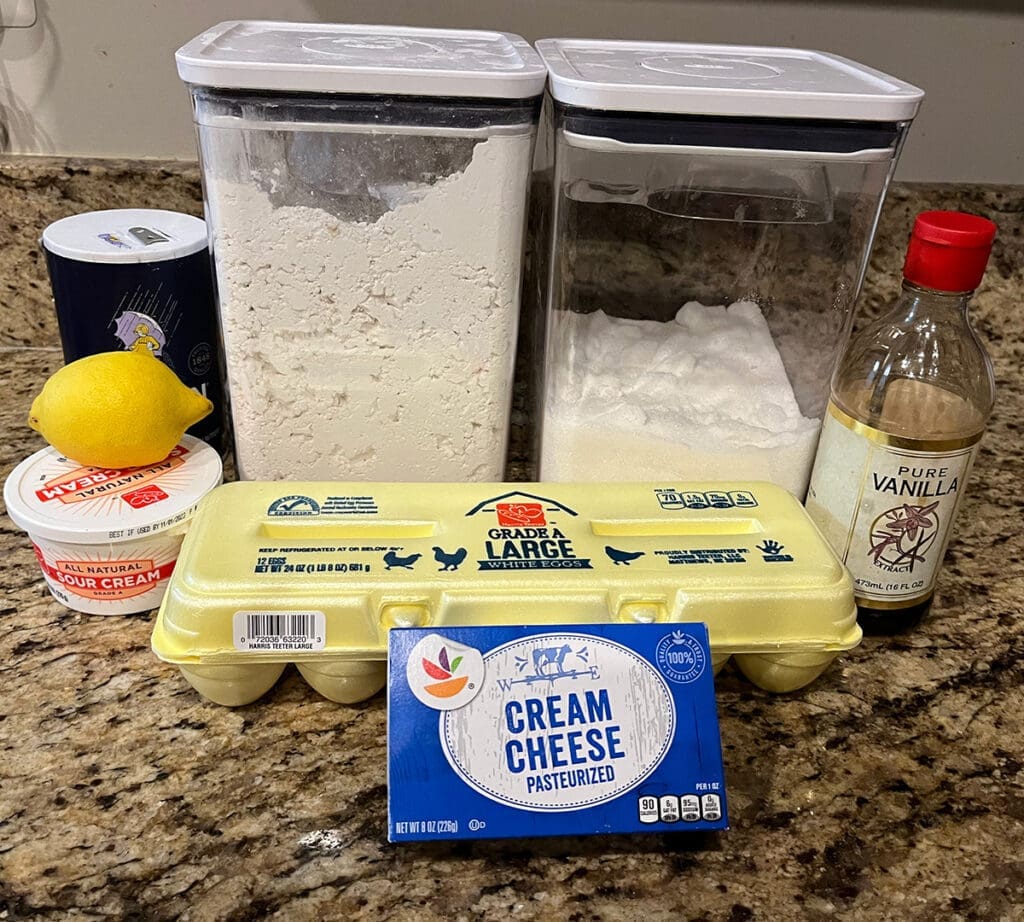 Ingredients for mini cheesecake filling