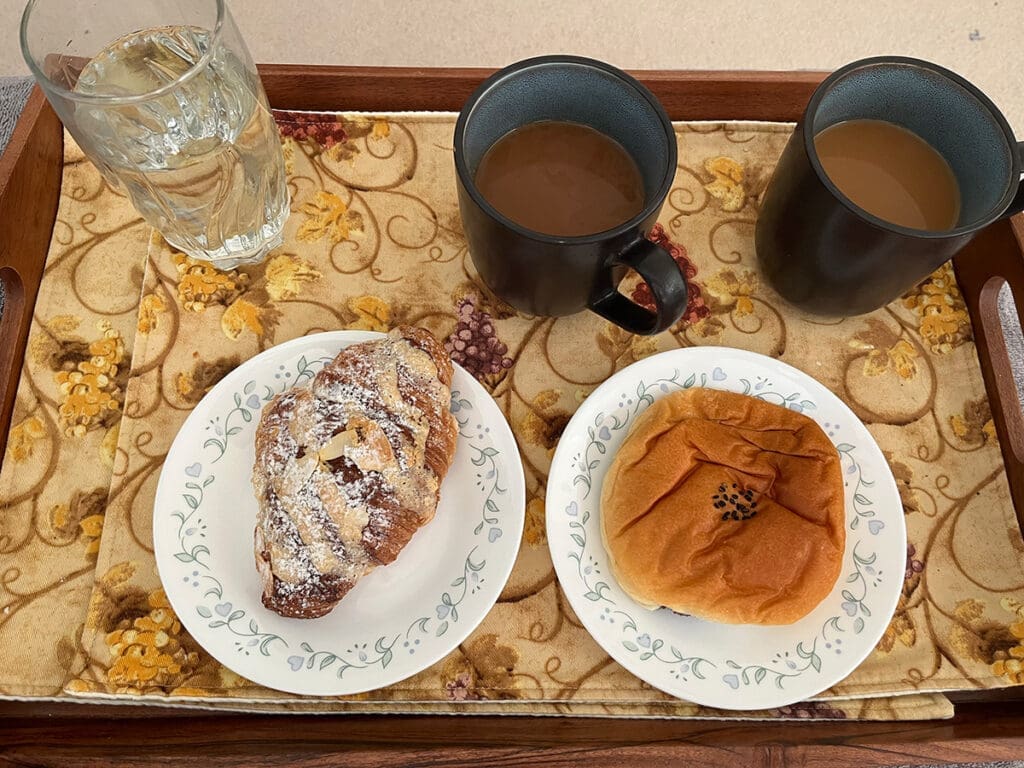 Coffee and trek breakfast
