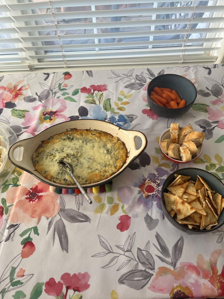 Thanksgiving Spinach artichoke dip with crudites
